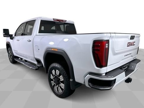 New 2026 GMC Sierra 3500 Denali w/ Denali Reserve Package AWD/4WD image 7