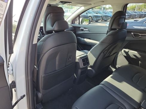 New 2026 Kia Sportage SX FWD image 17