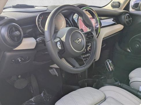 Used 2024 MINI Cooper S image 10
