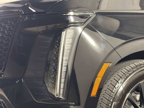 Used 2026 Cadillac Escalade Platinum Sport AWD/4WD image 16