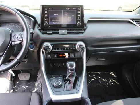 Used 2021 Toyota RAV4 SE w/ Weather & Moonroof Package AWD/4WD image 14