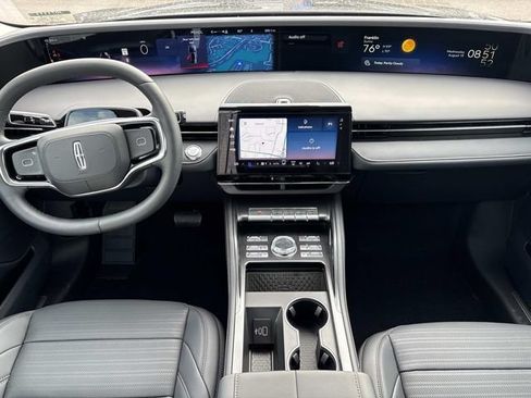 New 2026 Lincoln Nautilus Reserve w/ Jet Appearance Package AWD/4WD image 16