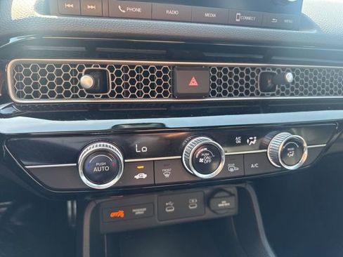 Used 2025 Honda Civic Sport image 26