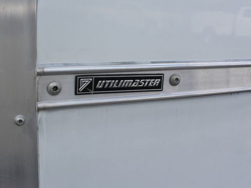 Used 2024 Ford E-450 and Econoline 450 Super Duty w/ Power Windows & Locks Group image 34