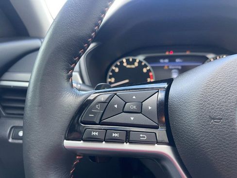 Used 2024 Nissan Altima 2.5 SR AWD/4WD image 24