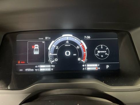 Used 2026 Toyota Tundra Platinum AWD/4WD image 11