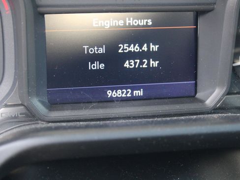 Used 2020 GMC Sierra 2500 SLE w/ SLE Convenience Package image 9