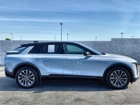 Certified 2026 Cadillac Lyriq Premium Sport image 35