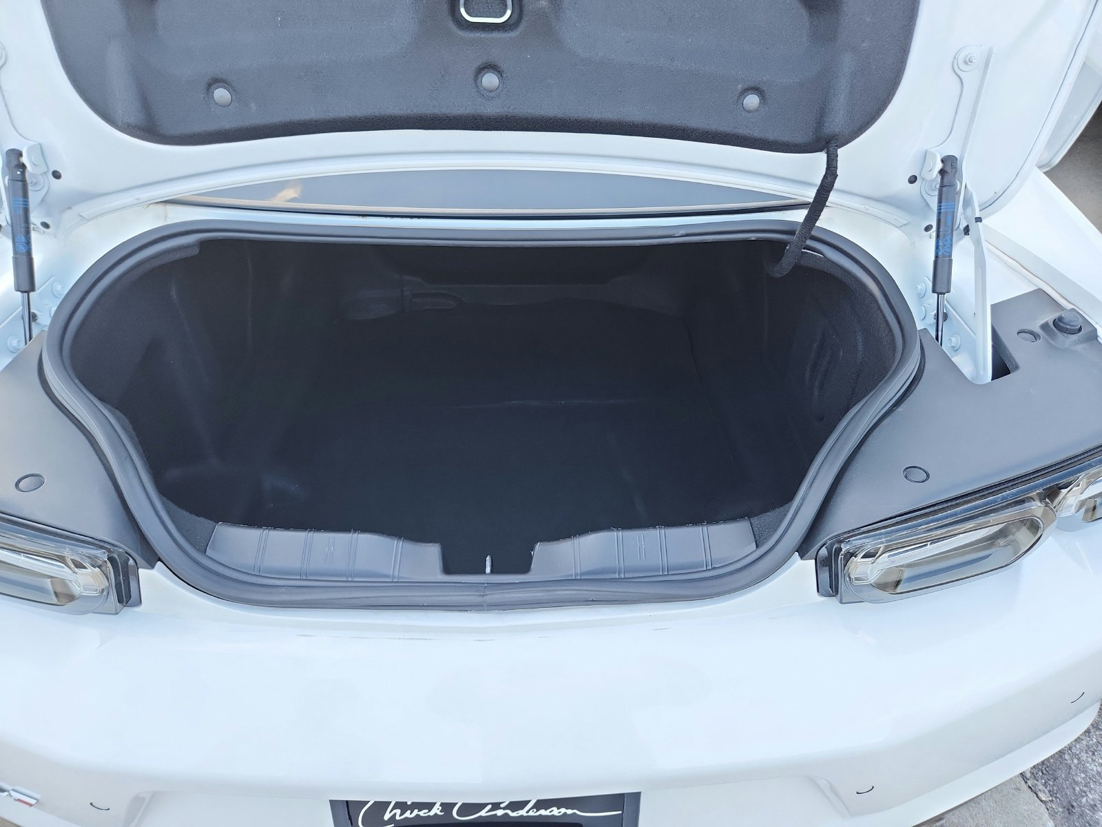 Used 2019 Chevrolet Camaro ZL1 RWD image 29