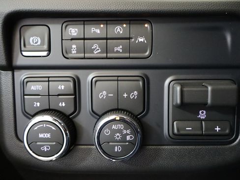 New 2026 Chevrolet Tahoe High Country image 35