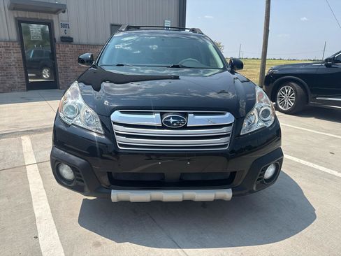 Used 2013 Subaru Outback 3.6R Limited w/ Moonroof Pkg AWD/4WD image 6
