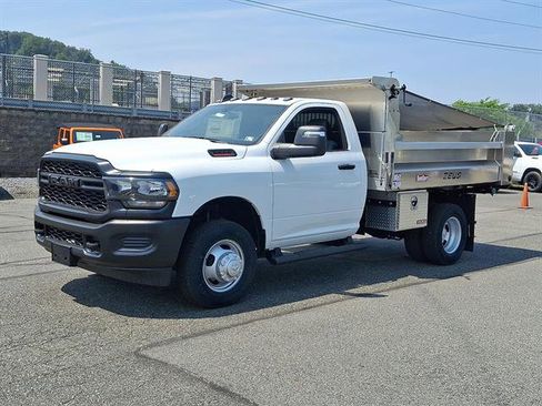 New 2024 RAM 3500 Tradesman image 2
