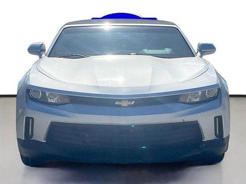Used 2017 Chevrolet Camaro LT RWD image 3