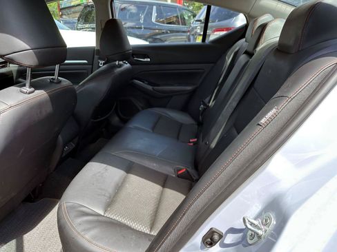 Certified 2024 Nissan Altima 2.5 SR FWD image 16