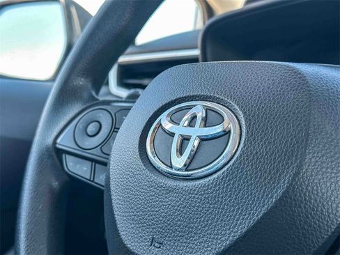 Certified 2024 Toyota Corolla LE image 28