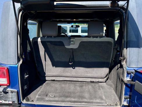 Used 2009 Jeep Wrangler X AWD/4WD image 11