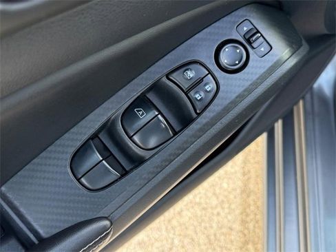 Used 2024 Nissan Altima 2.5 SV image 14