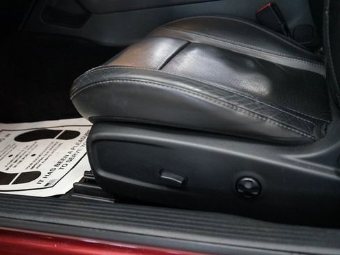 Used 2018 Dodge Challenger GT w/ Driver Convenience Group image 28