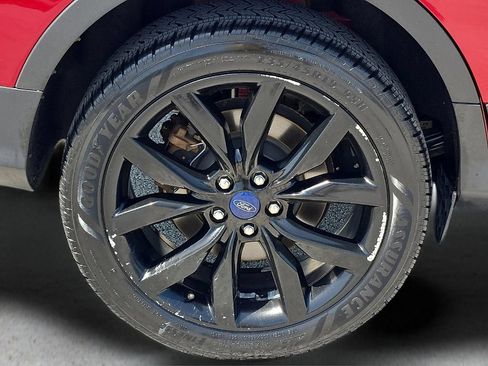 Used 2017 Ford Escape SE w/ Equipment Group 201A FWD image 8