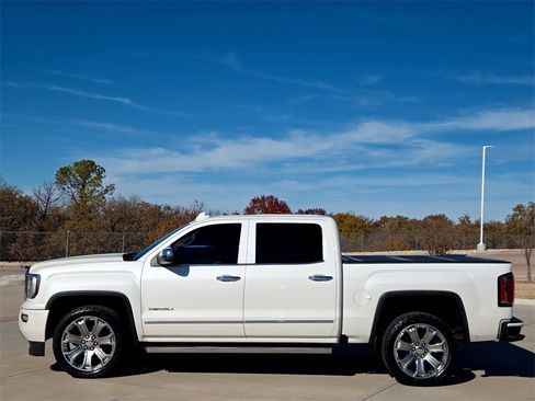 Used 2017 GMC Sierra 1500 Denali w/ Denali Ultimate Package image 4