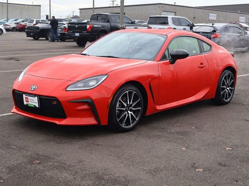 Used 2024 Toyota GR86 image 12