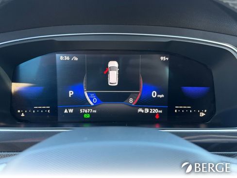 Used 2022 Volkswagen Tiguan SE R-Line image 24