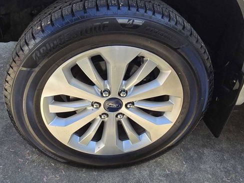 Used 2015 Ford F150 Lariat w/ Equipment Group 501A Mid image 9