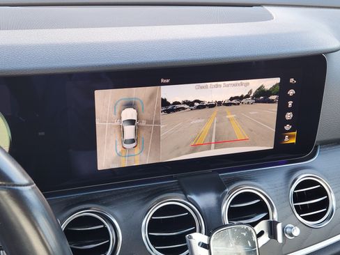 Used 2023 Mercedes-Benz E 350 Sedan image 24