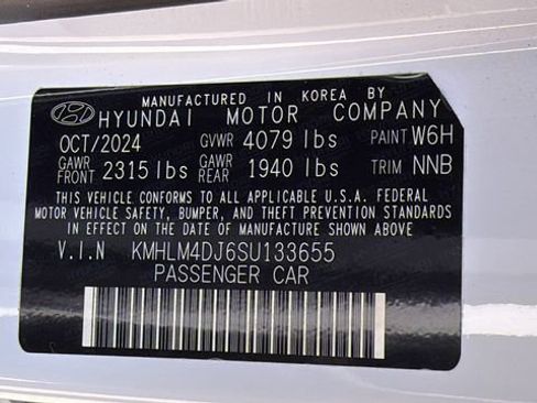 Used 2025 Hyundai Elantra SEL FWD image 25