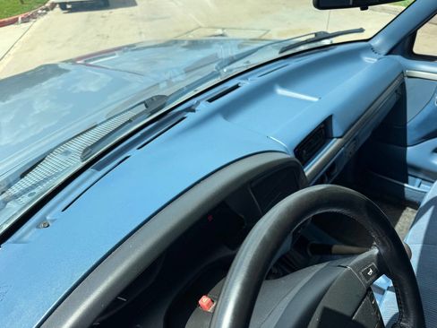 Used 1995 Ford F150 4x4 Regular Cab image 29