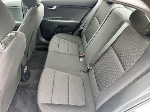 Used 2023 Kia Rio S image 7