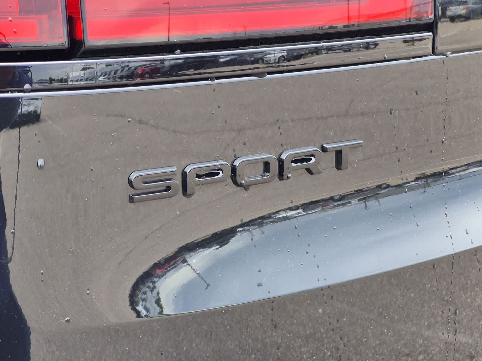 New 2026 Land Rover Range Rover Sport Dynamic SE AWD/4WD image 12