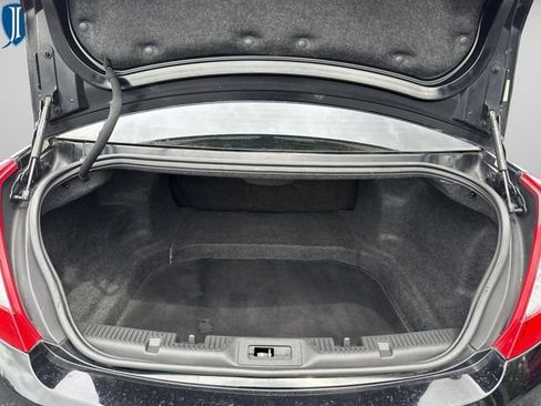 Used 2016 Lincoln MKS FWD image 21