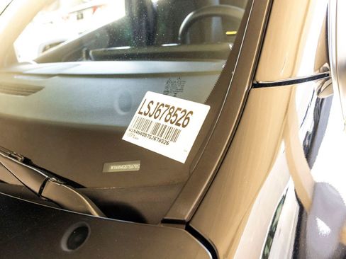 Used 2025 Mercedes-Benz GLA 250 image 34