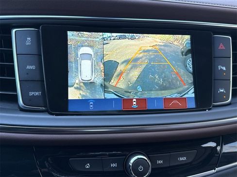 Used 2018 Buick Enclave Avenir w/ Avenir Technology Package image 17