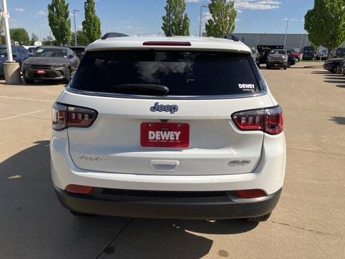 Certified 2024 Jeep Compass Latitude w/ Convenience Group AWD/4WD image 7