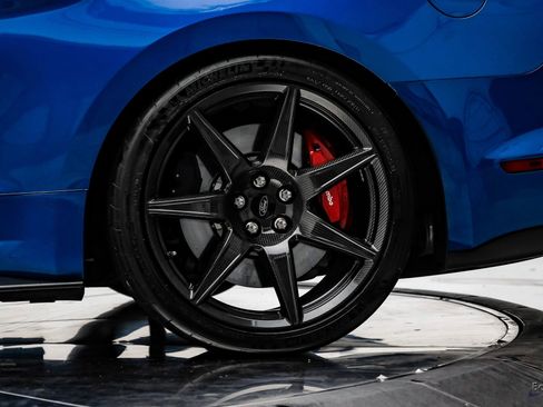 Used 2021 Ford Mustang Shelby GT500 w/ Carbon Fiber Track Pack image 88
