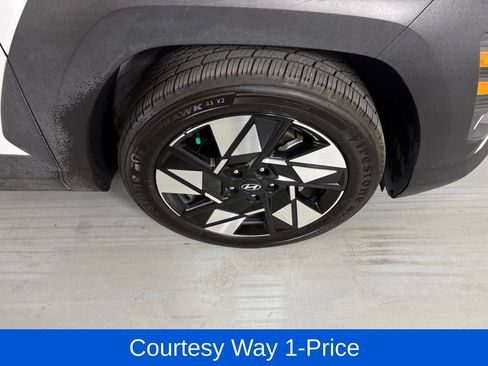 Used 2024 Hyundai Kona SEL FWD image 12