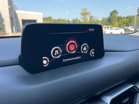 Used 2018 MAZDA CX-5 Touring w/ Preferred Equipment Package FWD image 9