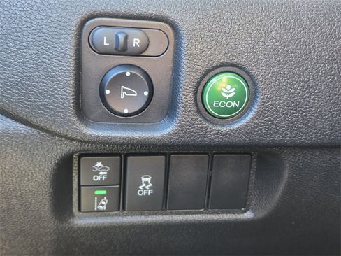 Used 2022 Honda Pilot Sport image 35