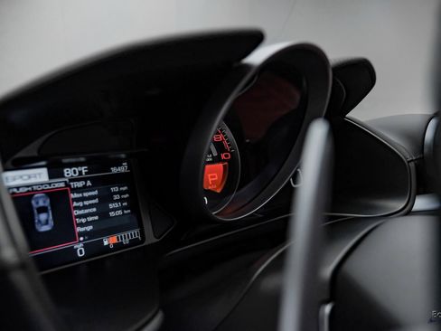 Used 2019 Ferrari Portofino image 47