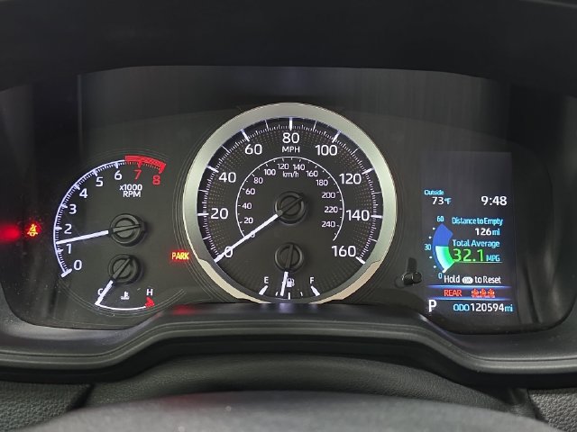 Used 2020 Toyota Corolla LE FWD image 18