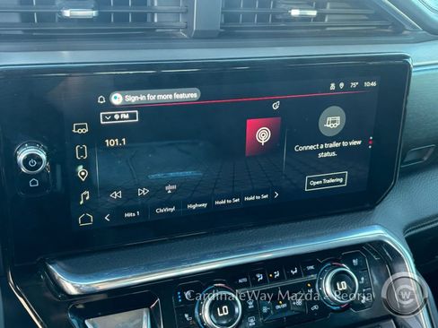 Used 2025 GMC Sierra 3500 Denali w/ Technology Package AWD/4WD image 21