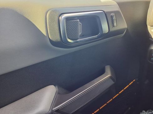 Used 2022 Ford Bronco Badlands image 21