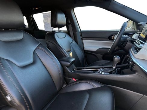 Certified 2024 Jeep Compass Limited image 15