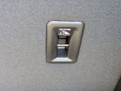New 2027 Chevrolet Bolt LT FWD image 27