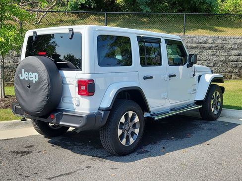 Used 2021 Jeep Wrangler Unlimited Sahara AWD/4WD image 2