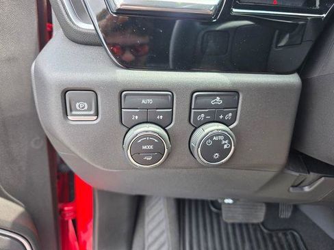 Used 2023 Chevrolet Silverado 1500 LT AWD/4WD image 29