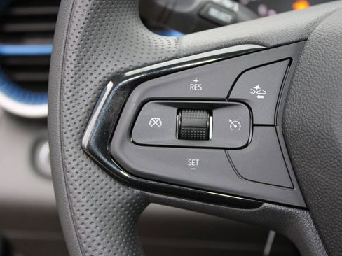 New 2026 Chevrolet Trax LS image 25