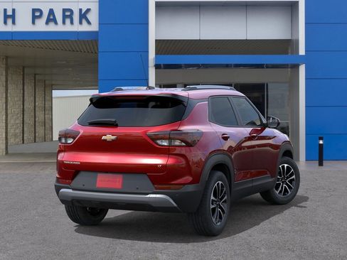 New 2026 Chevrolet TrailBlazer LT w/ Driver Confidence Package FWD image 4